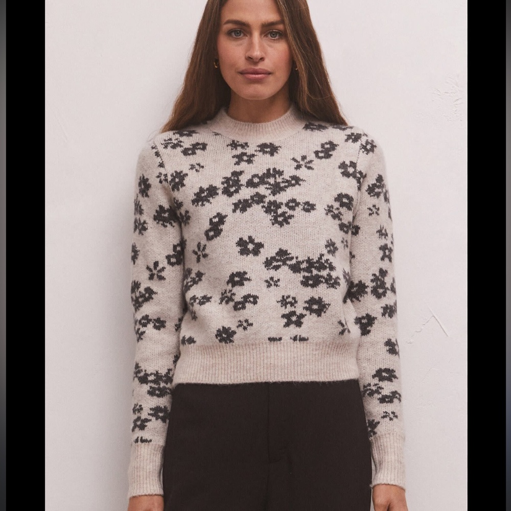 New Z Supply Black and Cream Floral Sweater